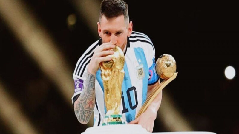 Messi, elegido el mejor futbolista de 2022 por The Guardian
