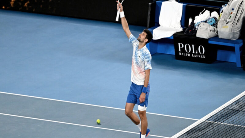 Djokovic es semifinalista del Abierto de Australia tras vencer a Rublev