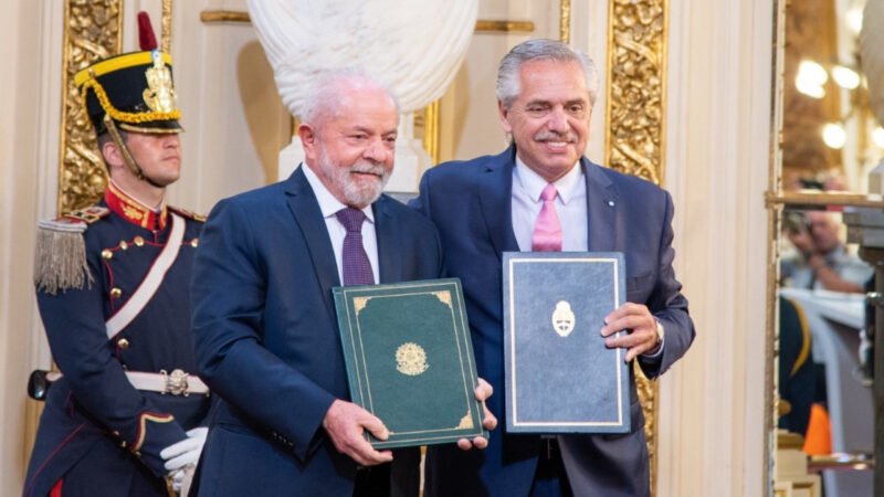 Firman importantes convenios en materia de Defensa la Argentina y el Brasil