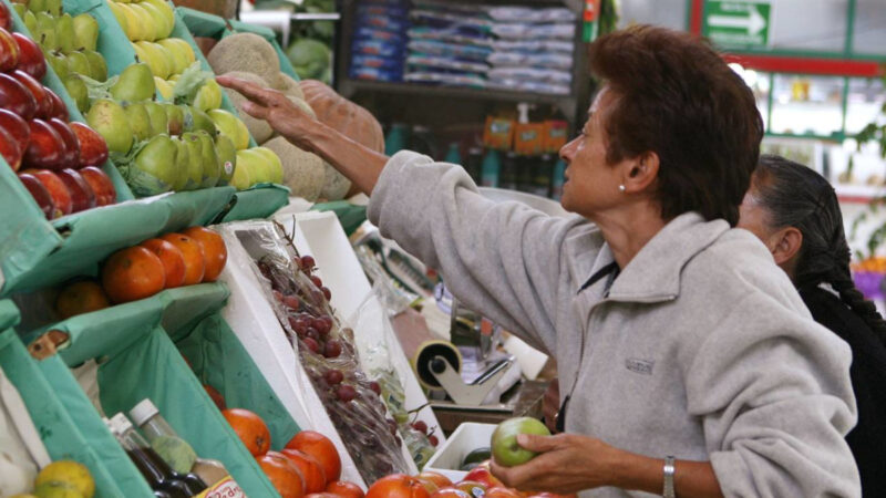 El índice de precios al consumidor subió 6,6% en febrero, informó el Indec