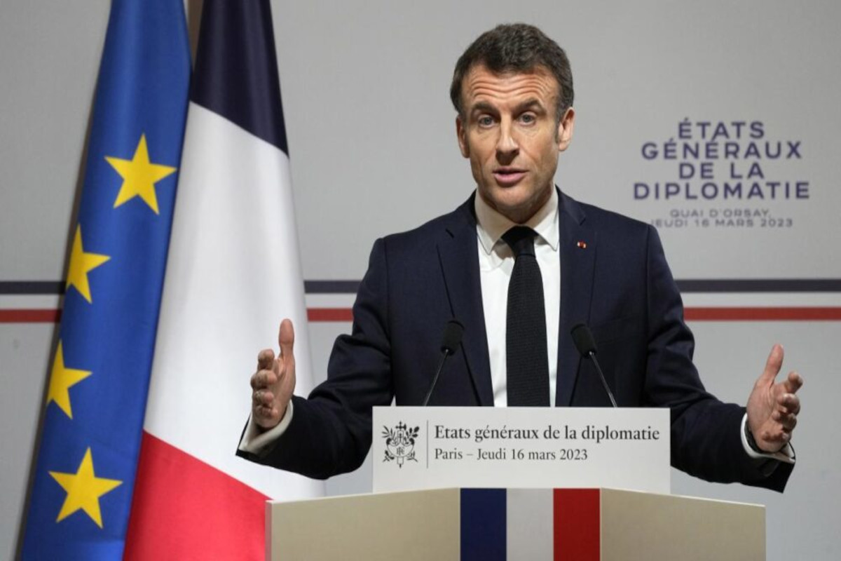 El Gobierno francés aprueba la polémica reforma de pensiones sin la votación del Parlamento
