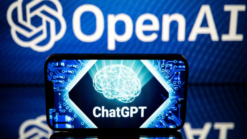 ChatGPT lanza una versión más poderosa que su popular sistema