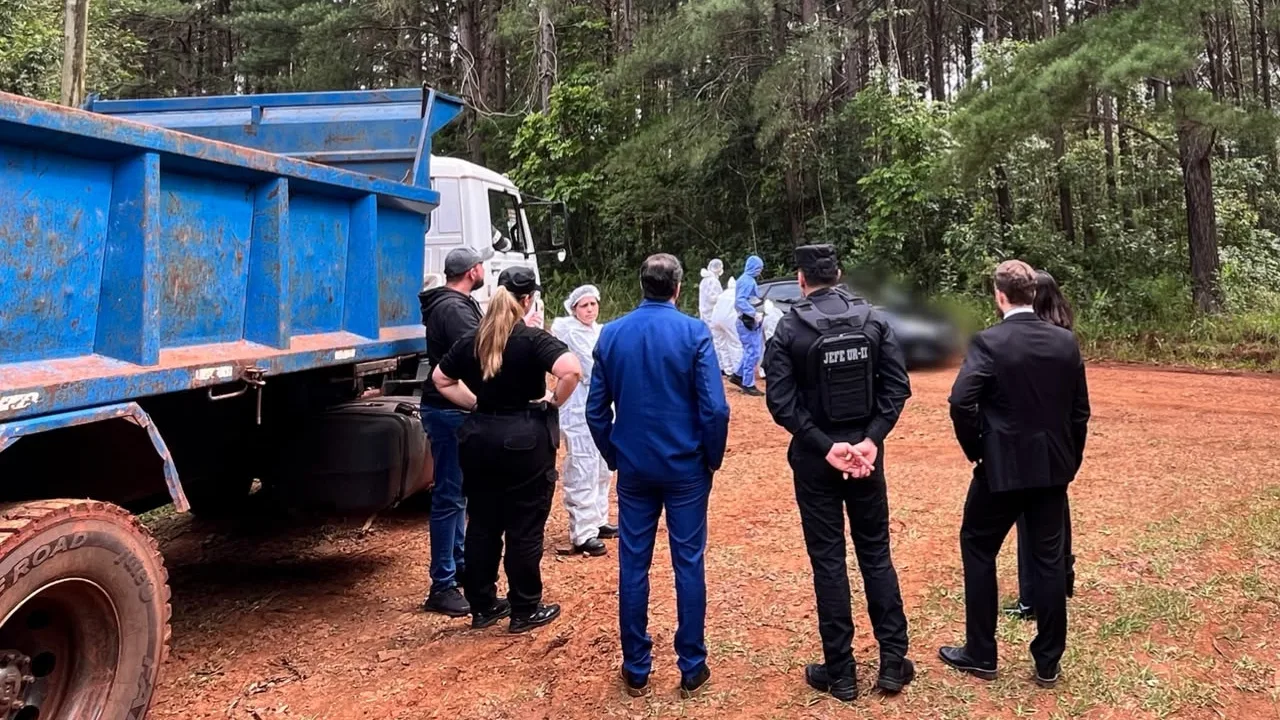 Asesinan en Los Helechos a una pareja en su auto